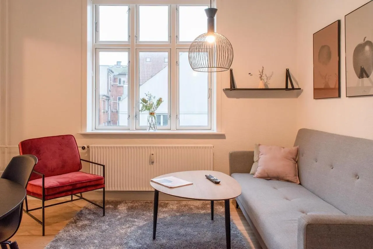 Bright And Spacious Apartment In Downtown Arhus location